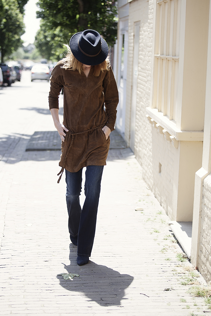 streetstyle photo brown suede fall winter 2015 ByDanie new arrivals styled by BlogForShops 