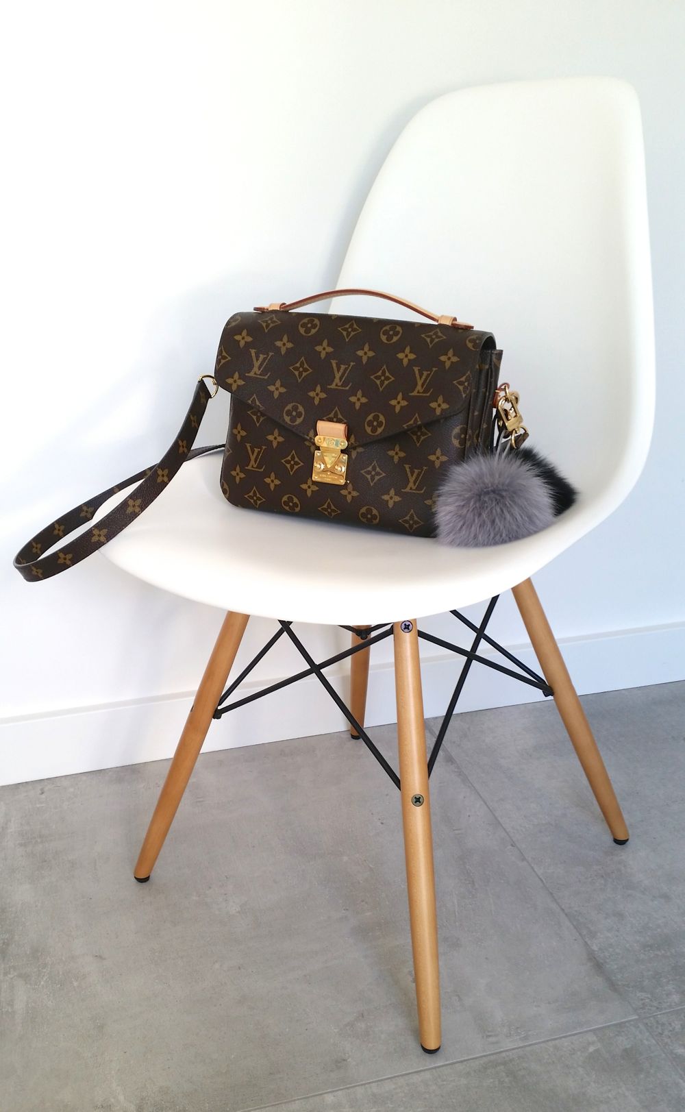 Louis Vuitton pochette Metis by BlogForShops